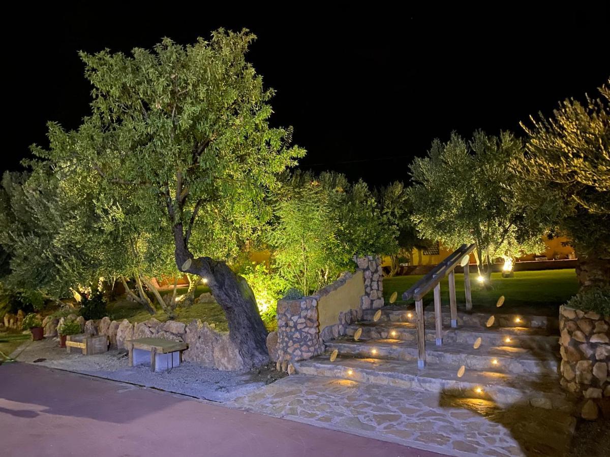 Cortijo Bustamante Guest House Baza Exterior foto