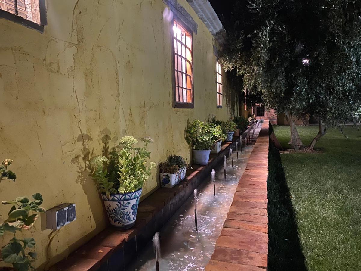 Cortijo Bustamante Guest House Baza Exterior foto