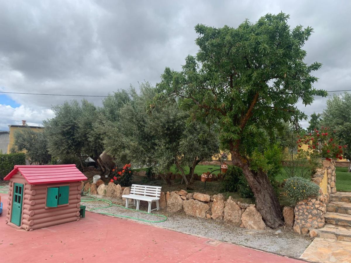 Cortijo Bustamante Guest House Baza Exterior foto