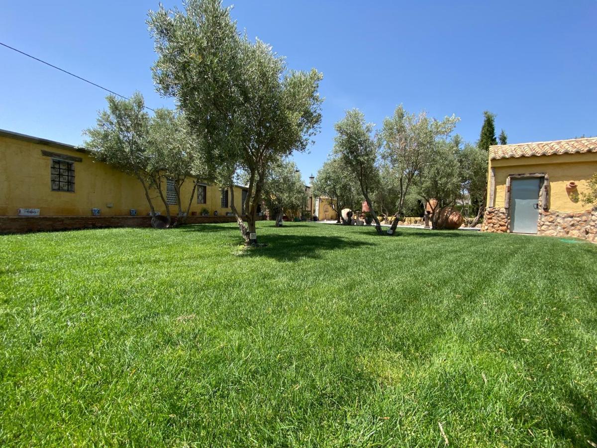 Cortijo Bustamante Guest House Baza Exterior foto