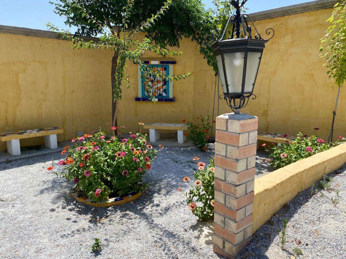 Cortijo Bustamante Guest House Baza Exterior foto
